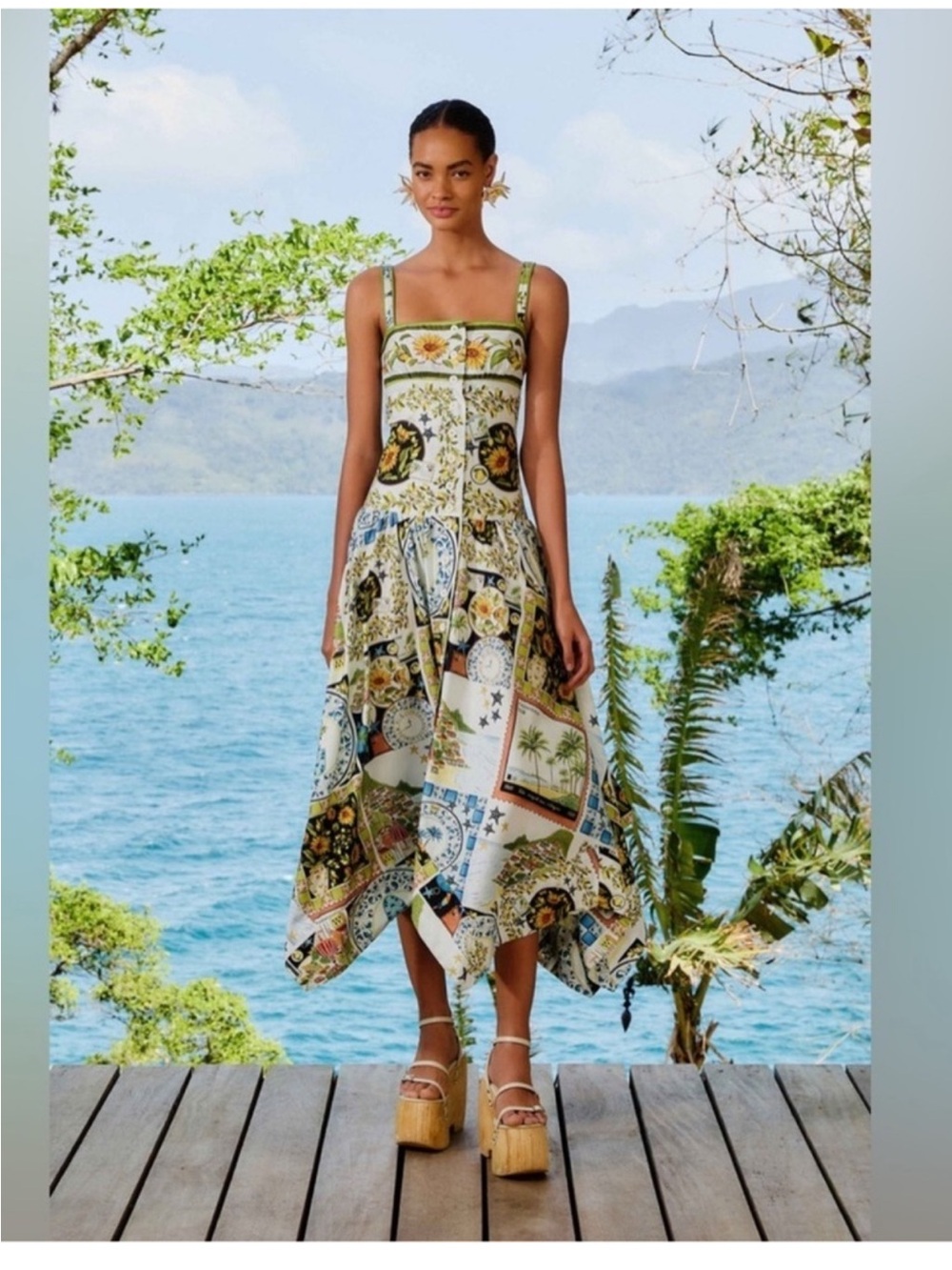 Farm Rio: Multicolor
Latin Trip Scarves
Organic Cotton Midi Dress
